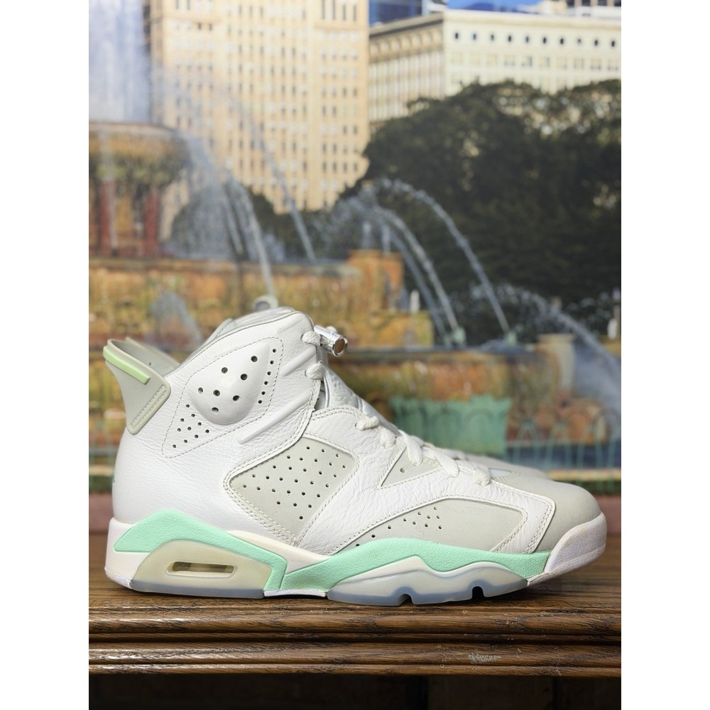 Size 9 - Women's Air Jordan 6 Retro Mint Foam 7.5 Men's